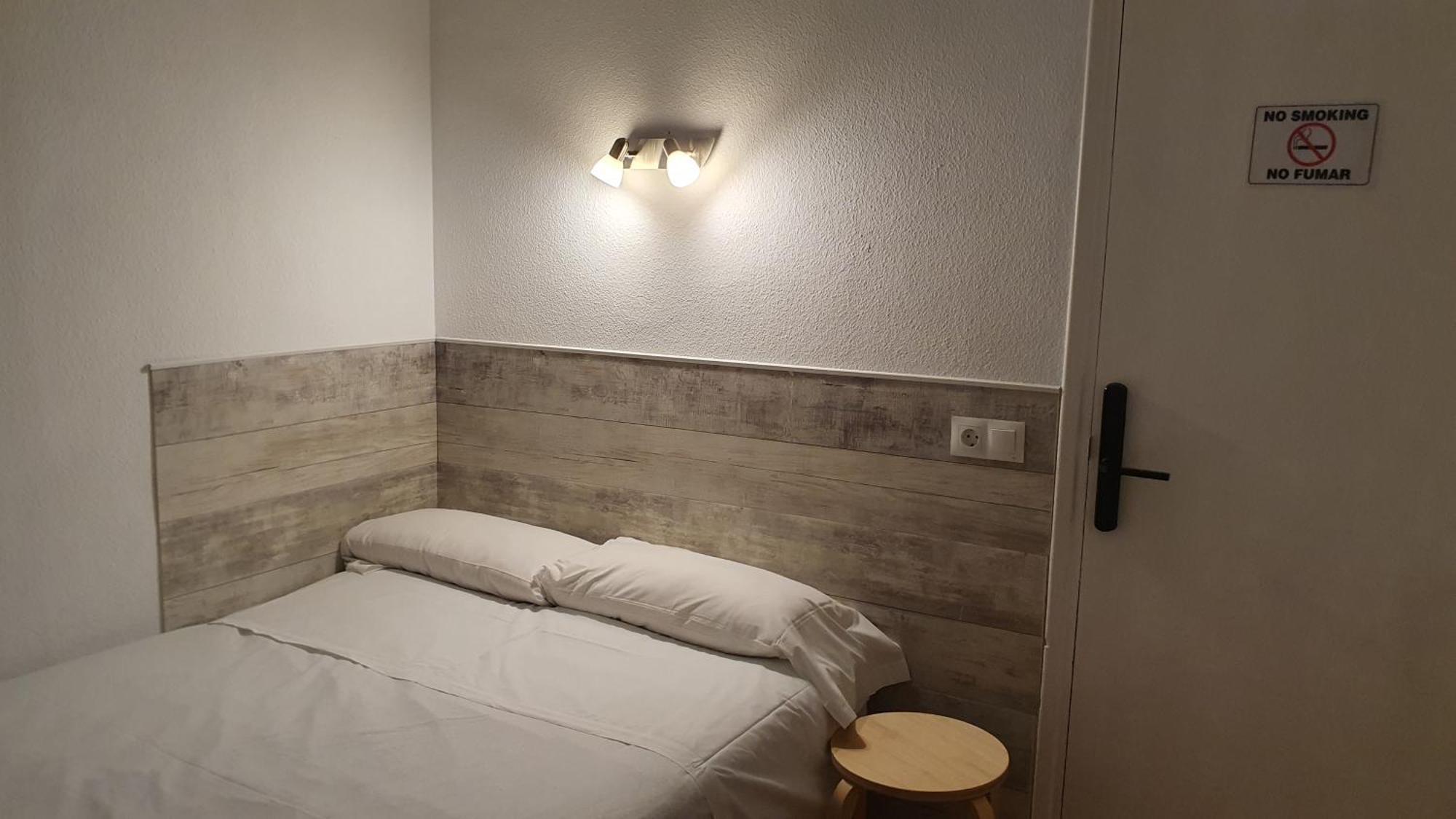 Hostal Ginebra -Madrid Centro Gran Via Sol- Bagian luar foto